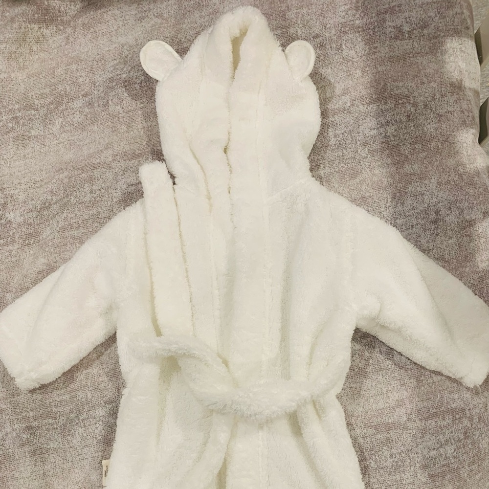 Baby robe